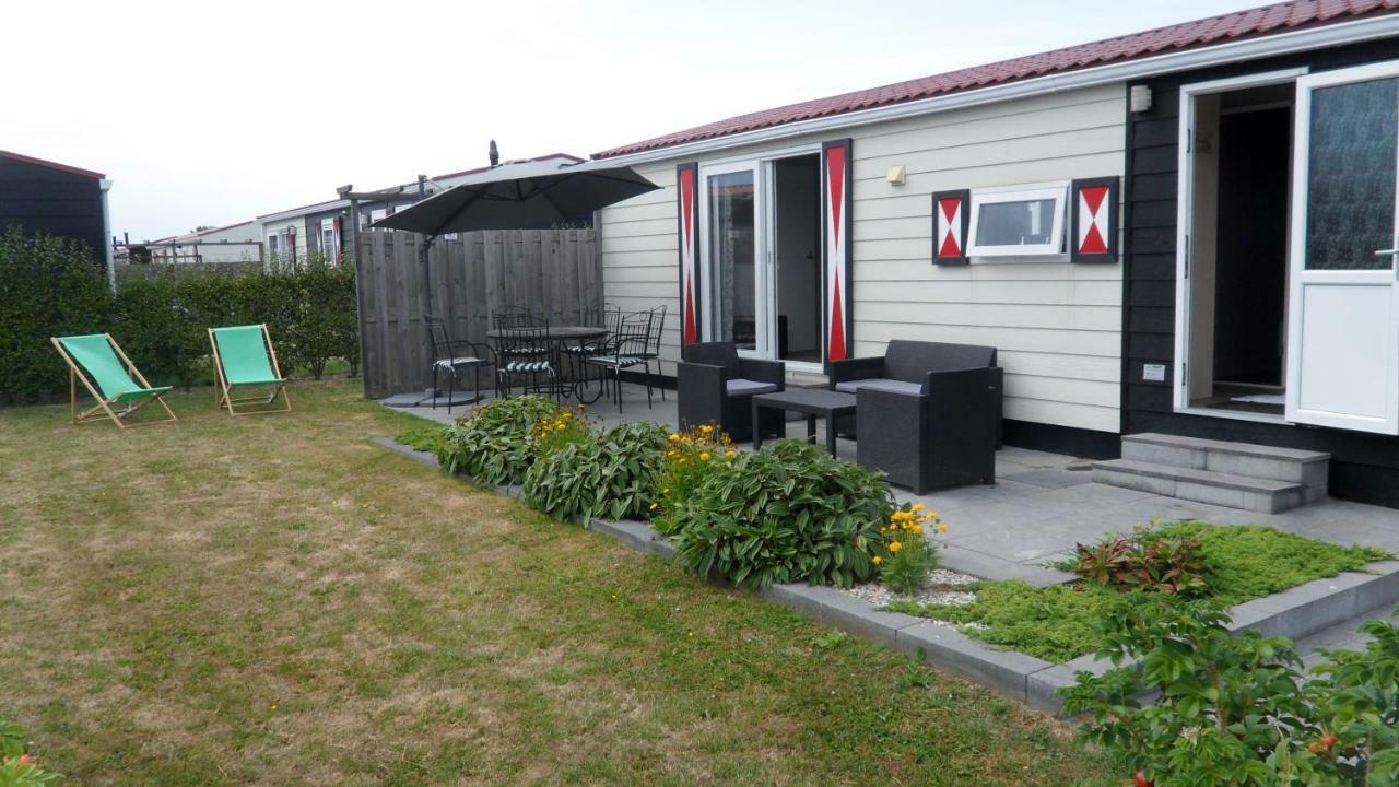 Kindvriendelijk Chalet voor 6 personen SE05 Serooskerke  Buitenkant foto